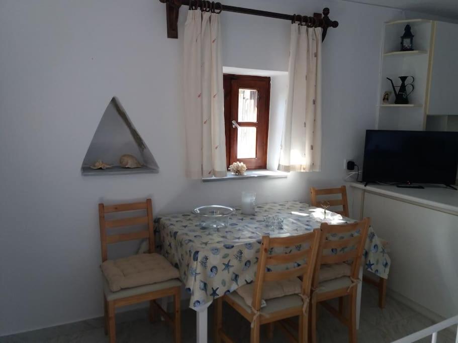 אגיוס רומנוס Grandpa Simos' Traditional Guest House מראה חיצוני תמונה