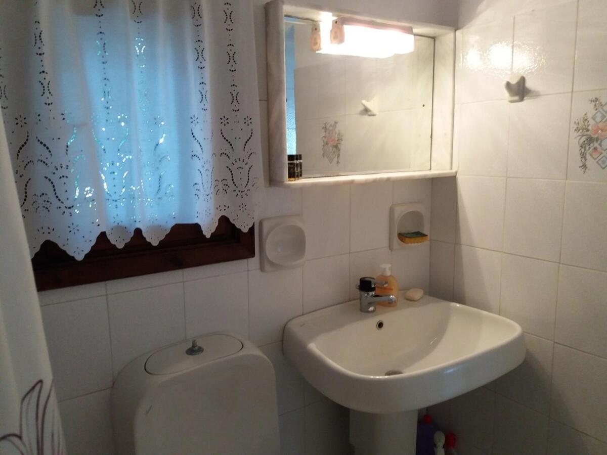 אגיוס רומנוס Grandpa Simos' Traditional Guest House מראה חיצוני תמונה