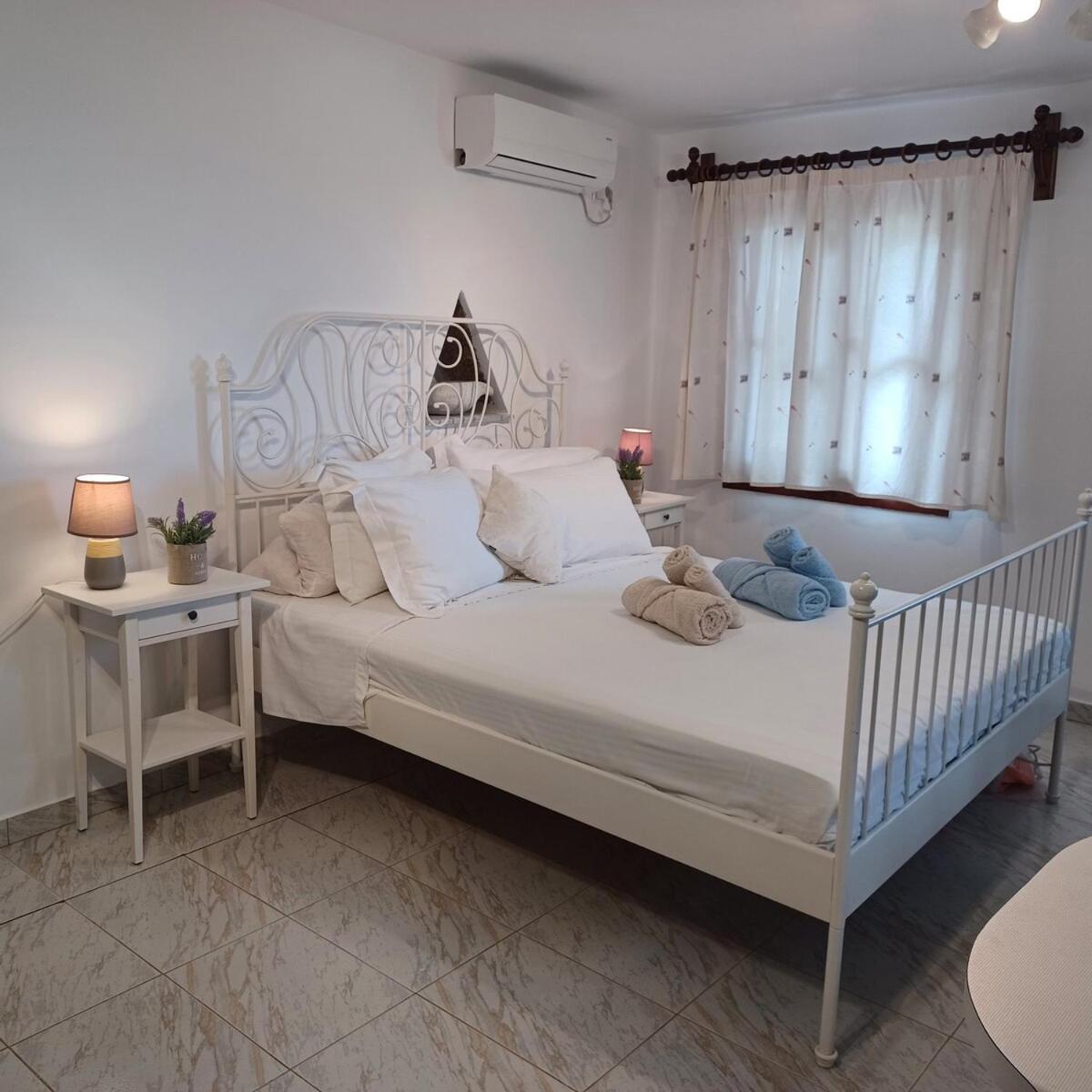 אגיוס רומנוס Grandpa Simos' Traditional Guest House מראה חיצוני תמונה