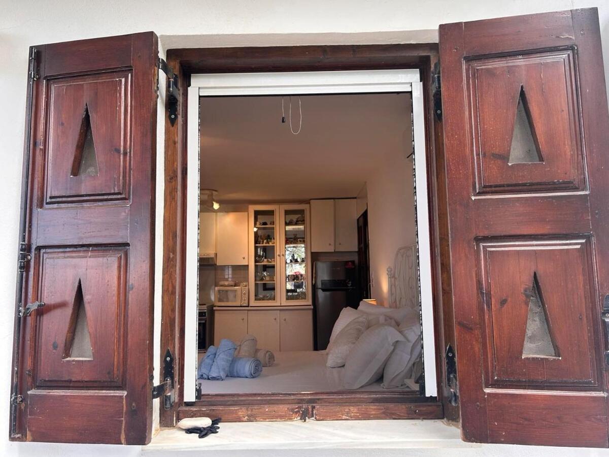 אגיוס רומנוס Grandpa Simos' Traditional Guest House מראה חיצוני תמונה